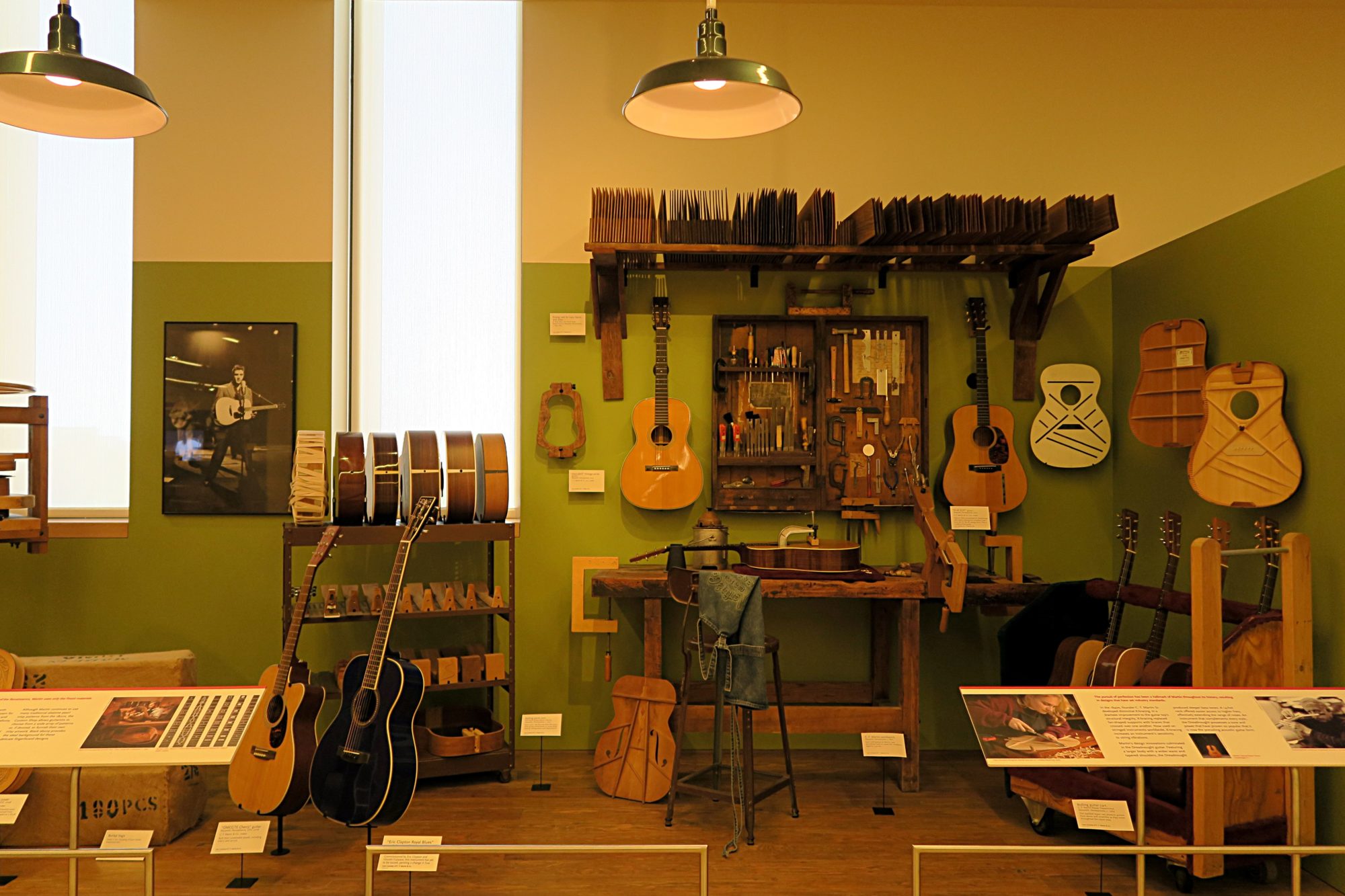 phoenix_guitars