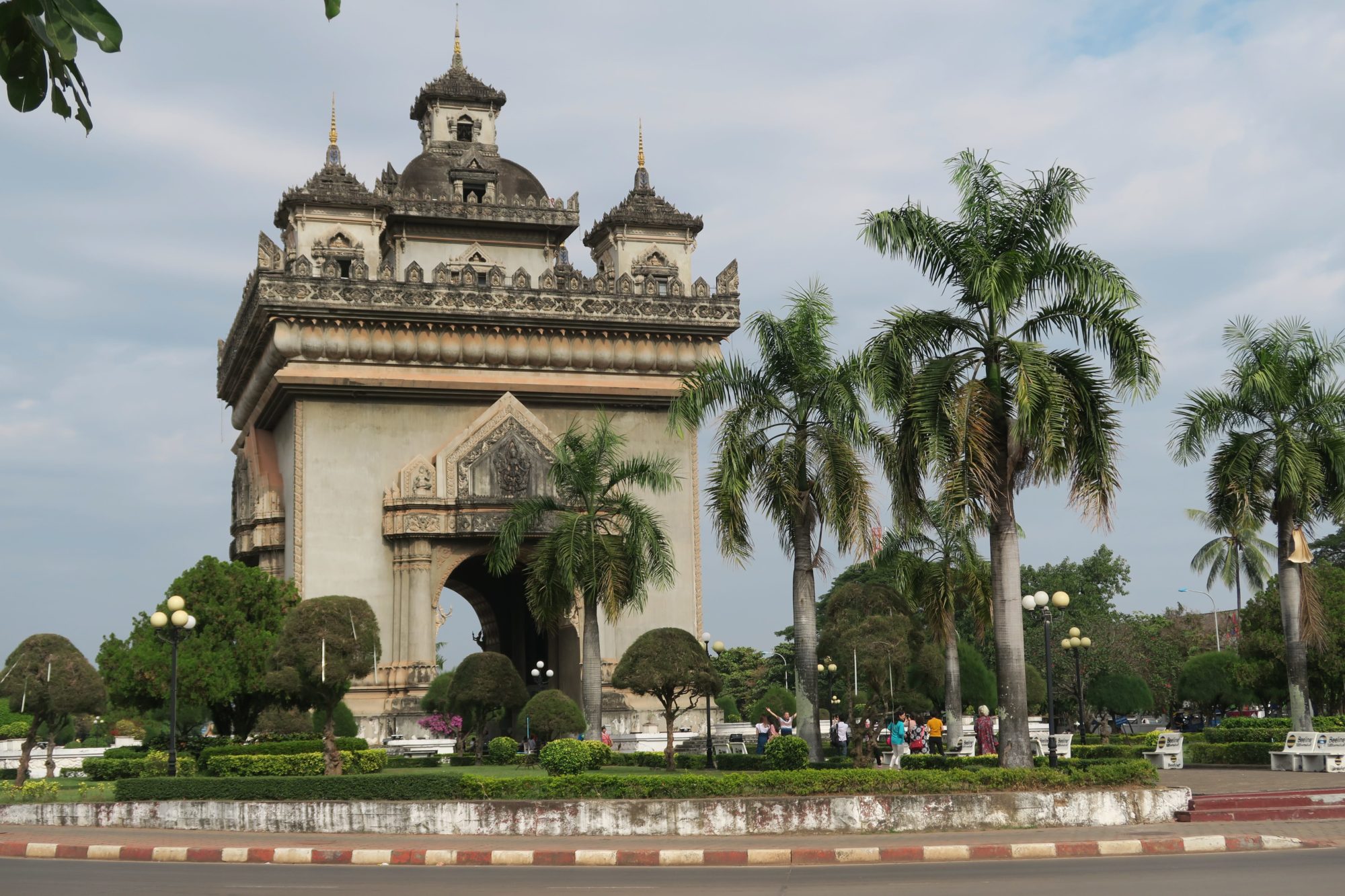 laos_vientiane_patuxai