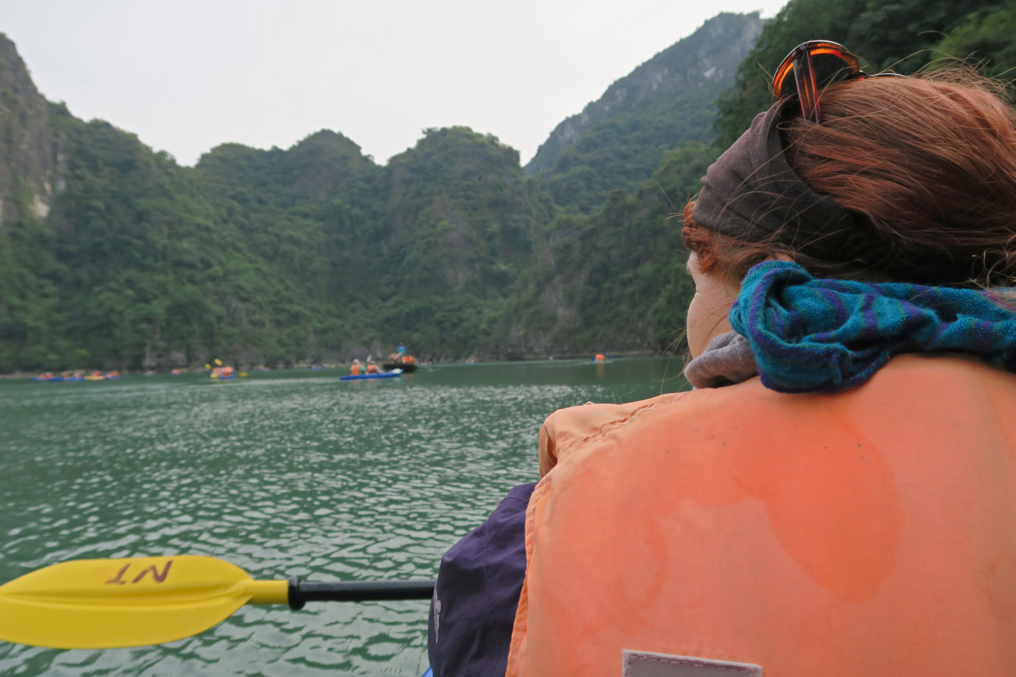 vietnam halong bucht kajak fahren